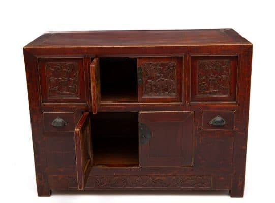 Plum red lacquered cabinet with prosperity motifs - Image 3